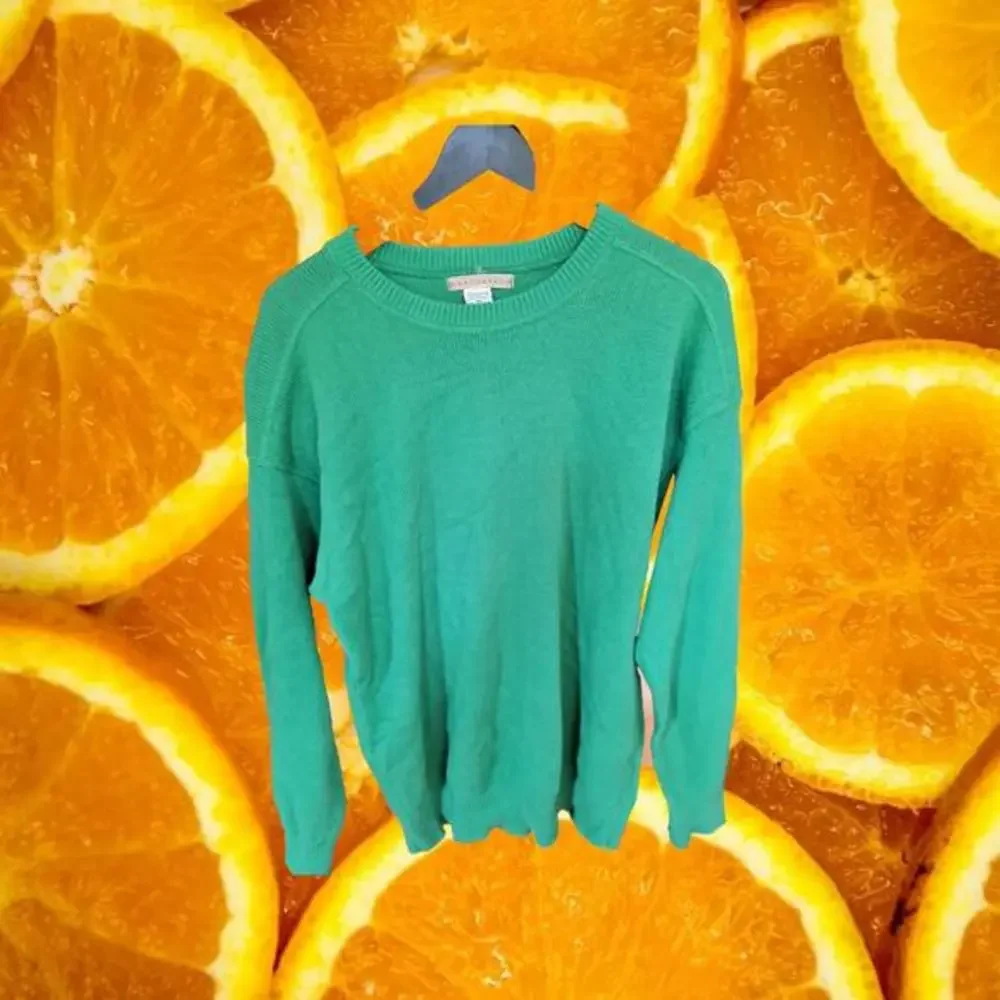 East Island Green Crew Neck Sweater Size‎ Medium